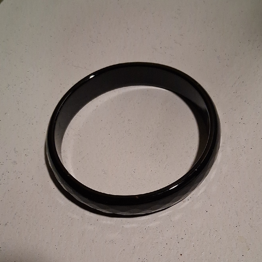 Black Glass,Faceted Retro Bangle,3"